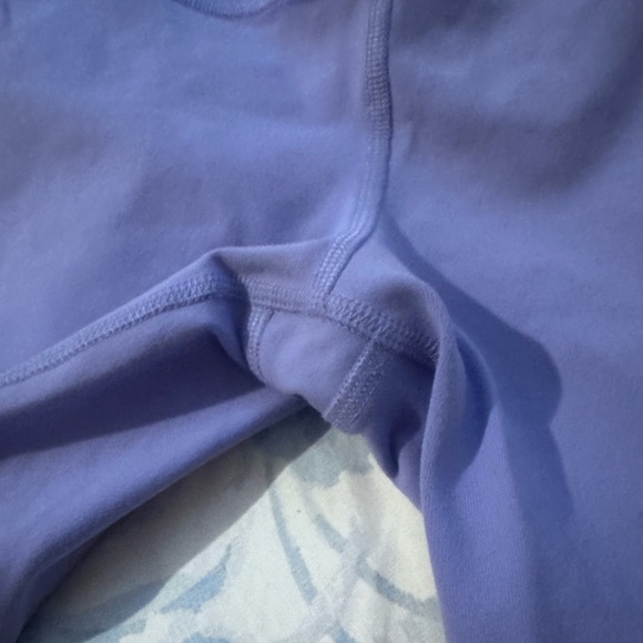 LIKE NEW💜ALO YOGA RARE WORKOUT SET - Picture 3 of 9